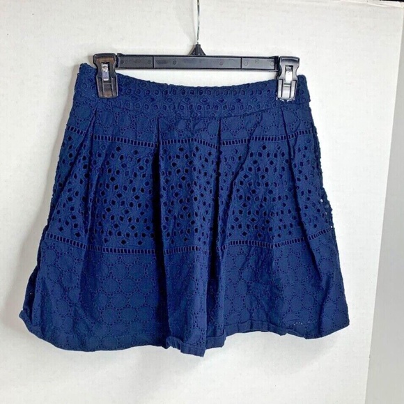 Banana Republic Factory Womens Sz 0 P Skirt Lace Overlay Side Zip Ivory 12.5 in - Picture 3 of 4